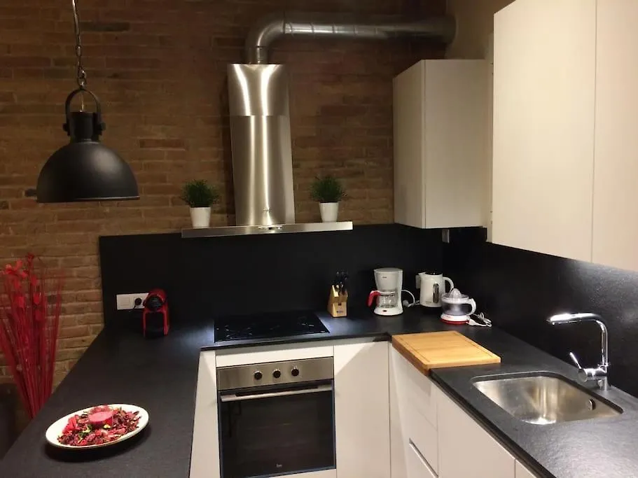 Lovely & Bright Vila Olimpica Beach Apartment Barcelona